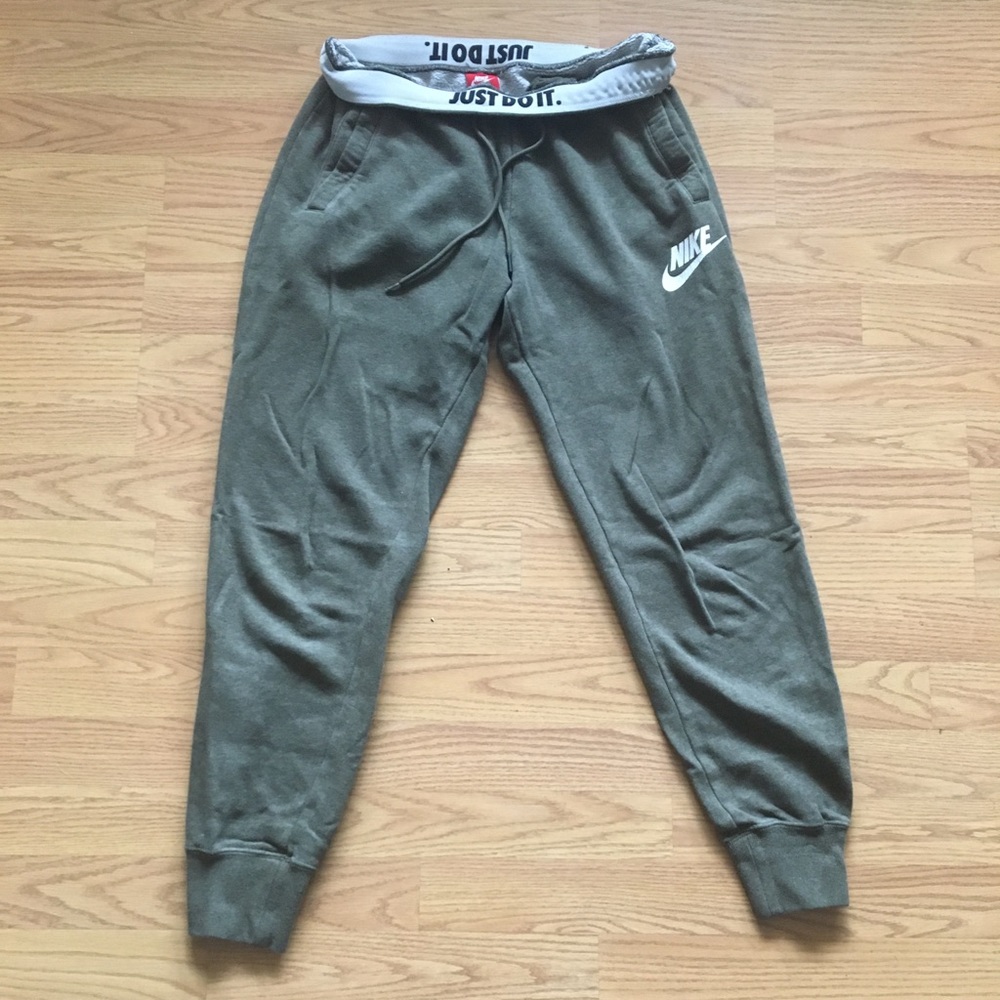 Nike Joggers